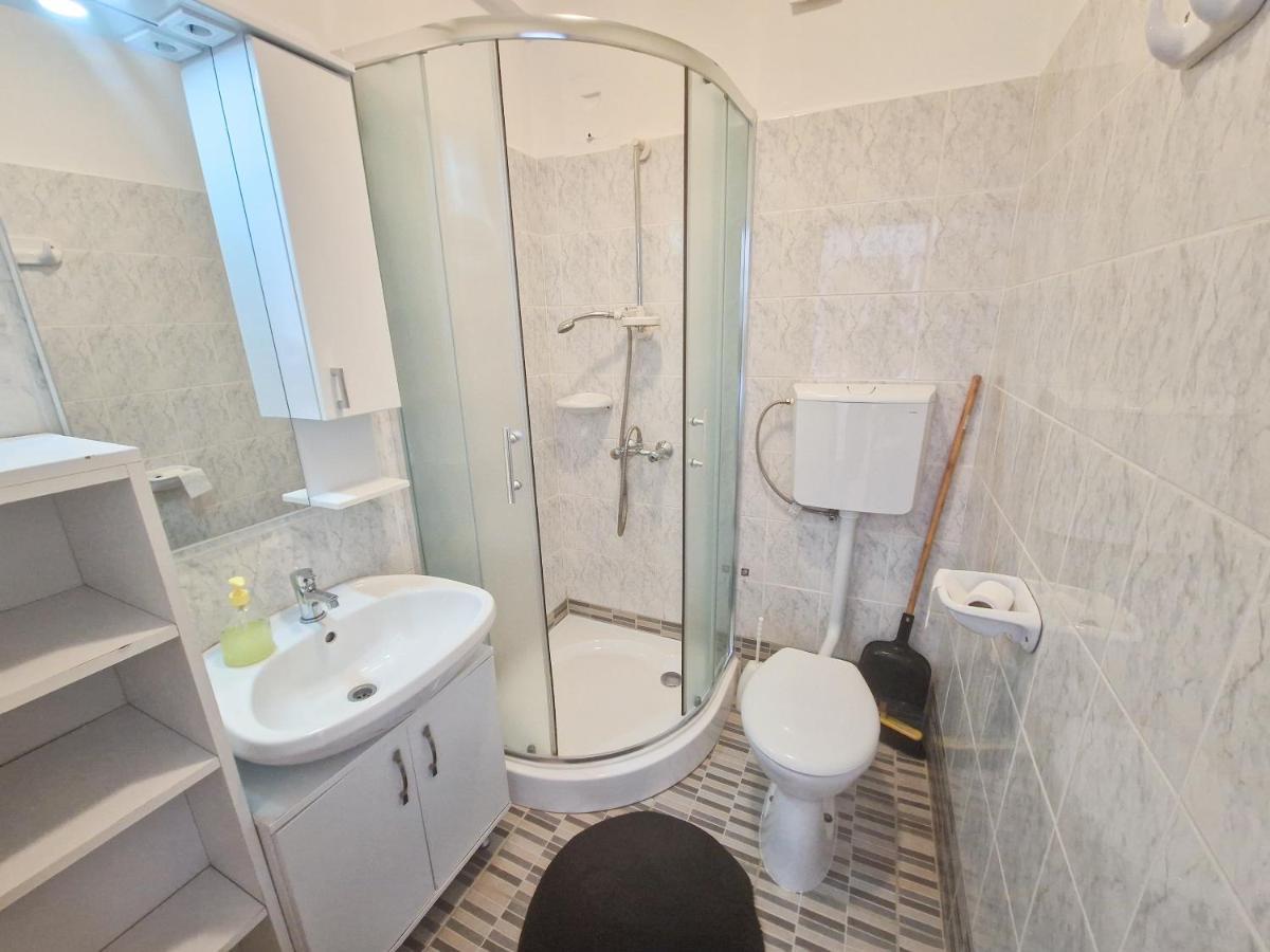 Weinberger Vendeghaz Hotell Zamárdi Exteriör bild