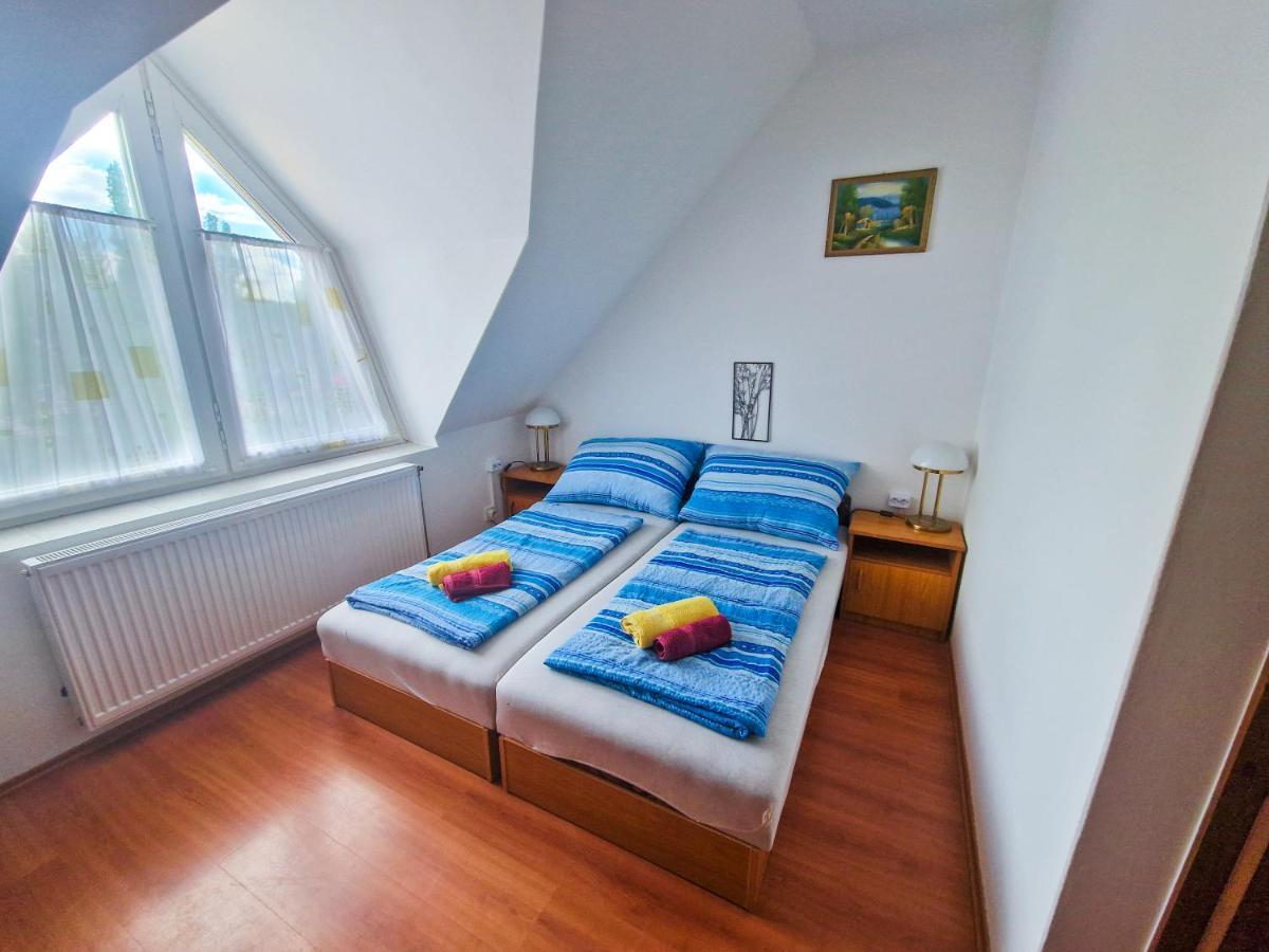 Weinberger Vendeghaz Hotell Zamárdi Exteriör bild