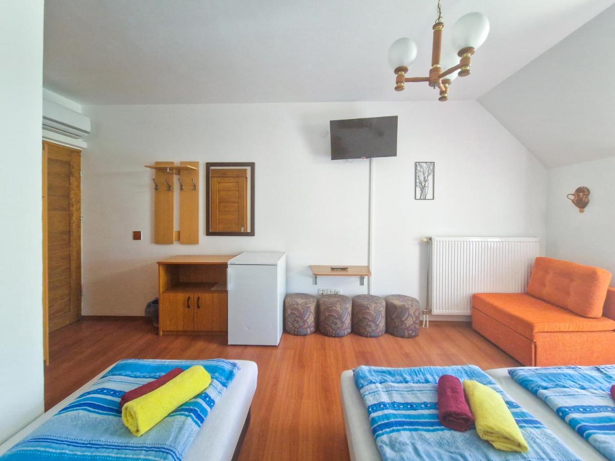 Weinberger Vendeghaz Hotell Zamárdi Exteriör bild