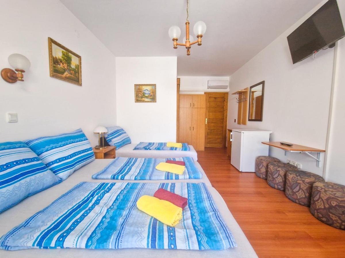 Weinberger Vendeghaz Hotell Zamárdi Exteriör bild