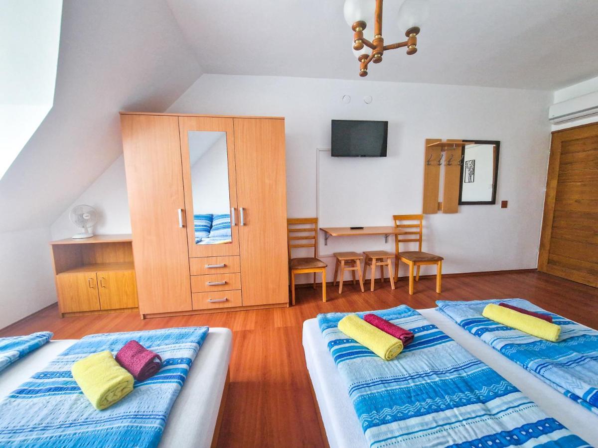 Weinberger Vendeghaz Hotell Zamárdi Exteriör bild